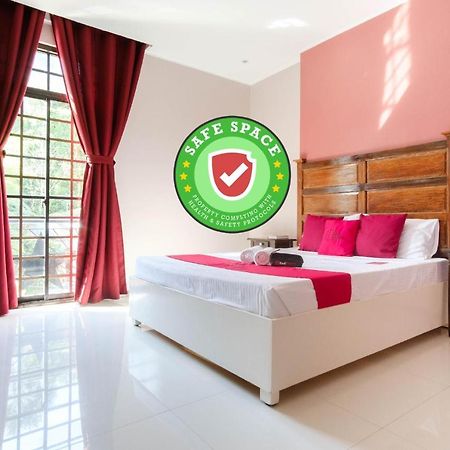 Reddoorz Plus @ West Nautical Road Puerto Galera Exterior photo