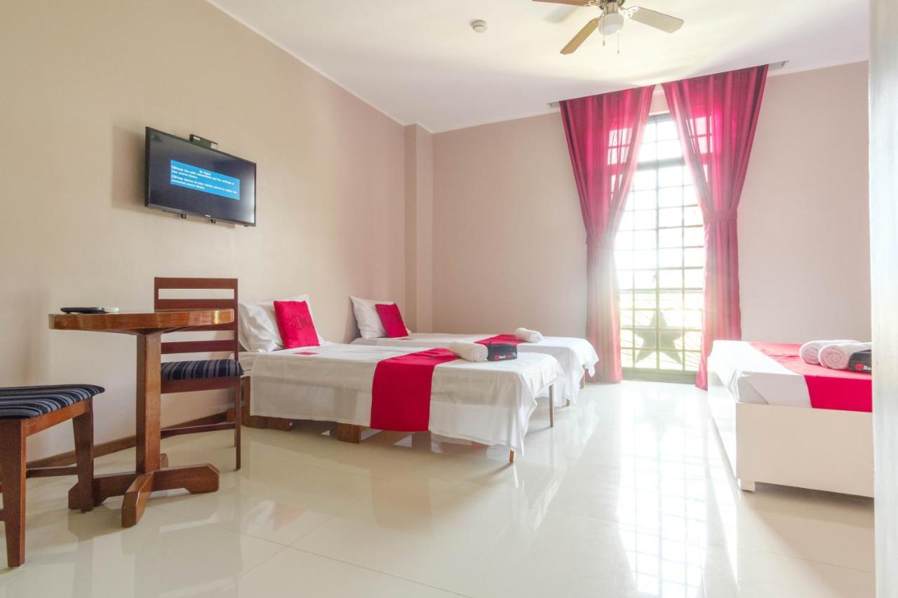 Reddoorz Plus @ West Nautical Road Puerto Galera Exterior photo