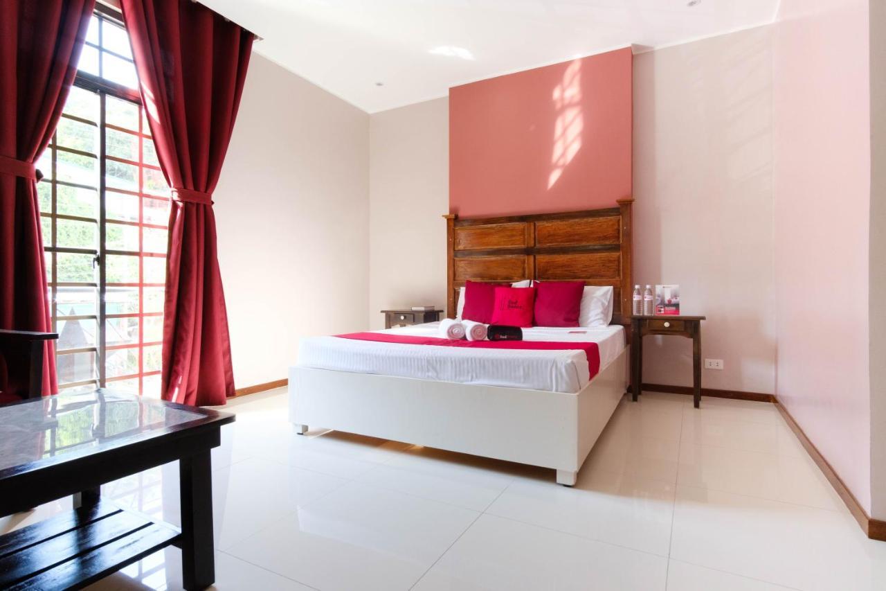 Reddoorz Plus @ West Nautical Road Puerto Galera Exterior photo