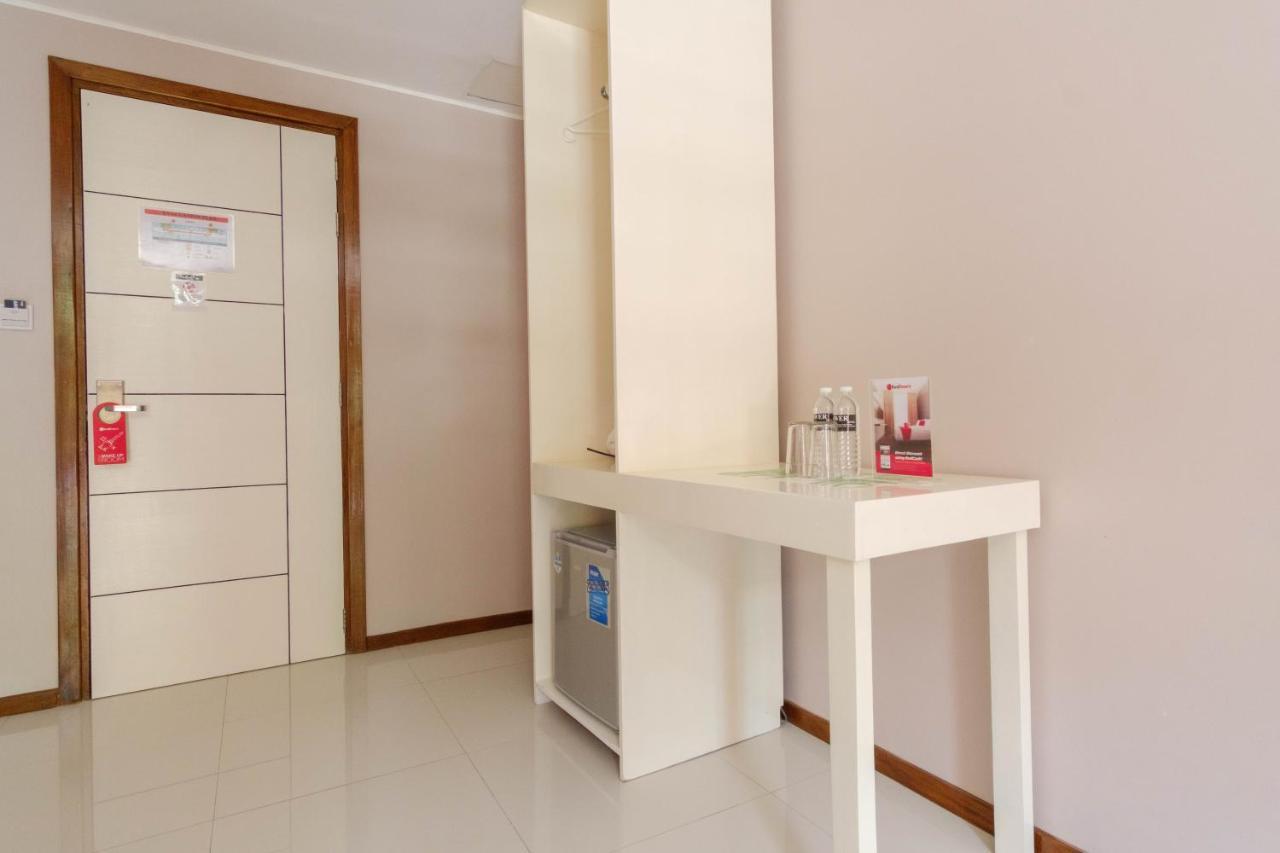 Reddoorz Plus @ West Nautical Road Puerto Galera Exterior photo