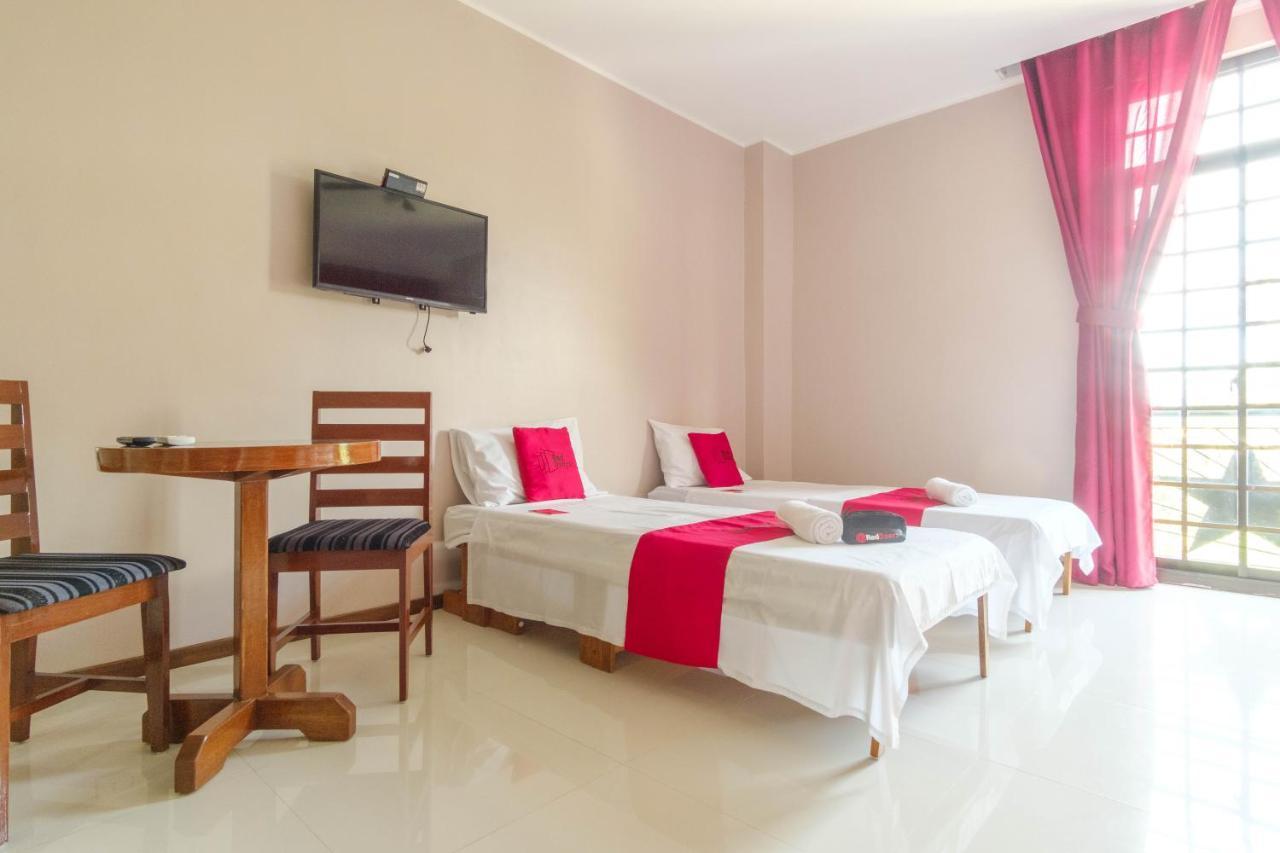 Reddoorz Plus @ West Nautical Road Puerto Galera Exterior photo