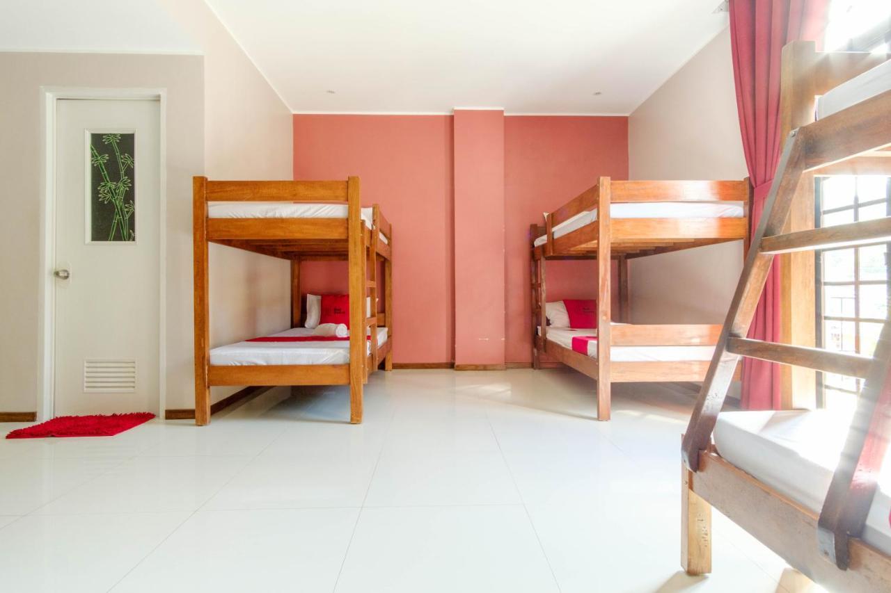 Reddoorz Plus @ West Nautical Road Puerto Galera Exterior photo