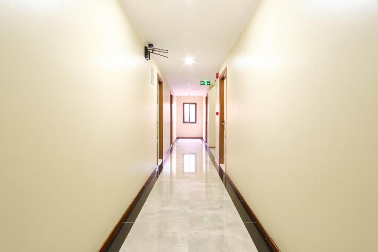 Reddoorz Plus @ West Nautical Road Puerto Galera Exterior photo